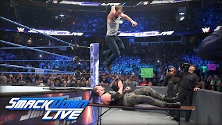 SmackDown : WWE SmackDown penulis hantaran