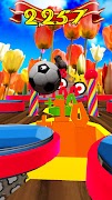 Pinball Ladybug: flipper & soccer ball action Screenshot 3
