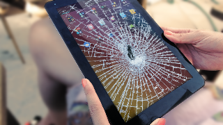 برنامه‌نما Broken Screen Fake عکس از صفحه