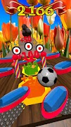 Pinball Ladybug: flipper & soccer ball action Screenshot 7
