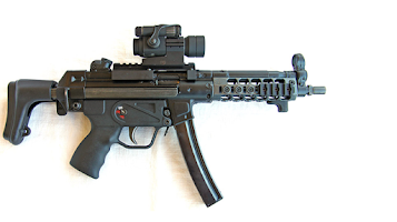 Crazy weapons (MP5) الملصق