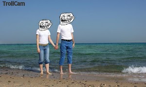 پوستر Troll Face Camera