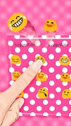 white dots pink bow keyboard syot layar 2