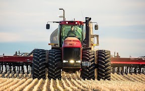 Case IH Tractor Wallpaper скриншот 2