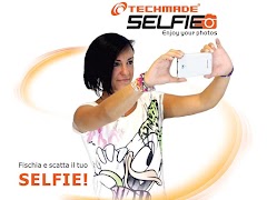 برنامه‌نما TechMade Selfie عکس از صفحه