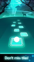Luccas Neto Tiles Hop Ball screenshot 1