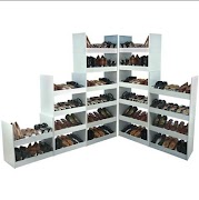 Stapelbarer Schuhregal Plakat