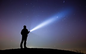 Flashlight 2018 - Brightest LE Screenshot 3