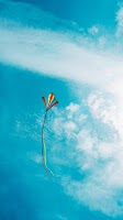 wallpaper keren layangan poster