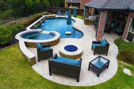 Piscina do quintal Cartaz