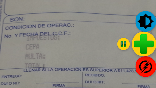 Magnifier: Magnifying + Light скриншот 2