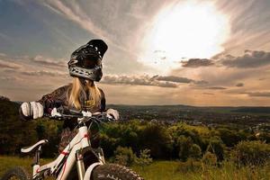 MTB Downhill Wallpaper HD اسکرین شاٹ 2