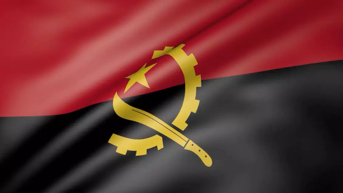 Điều tuyệt vời nhất về ứng dụng sống động Angola Live Wallpaper APK là bạn có thể tải xuống hoàn toàn miễn phí hình ảnh cờ Angola và cập nhật màn hình của mình mỗi ngày với những hình ảnh mới. Hãy tải xuống ngay để tận hưởng vẻ đẹp của quốc kỳ Angola trên điện thoại của bạn!