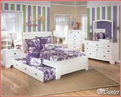 Ashley Furniture Green Valley постер