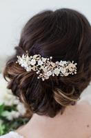 برنامه‌نما Beautiful Bridal Hair Style Ideas عکس از صفحه
