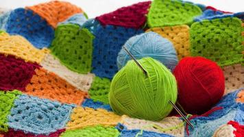 900+ crochet knitting patterns poster