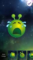 Green Alien Emoji Lock Screen screenshot 2