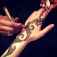UAE Mehndi Designs 2018 Plakat