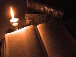 Reading Candle Light syot layar 1
