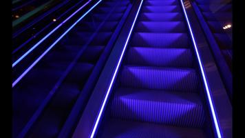 Escalator. Hot Wallpapers screenshot 2