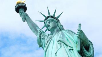 برنامه‌نما STATUE OF LIBERTY WALLPAPER عکس از صفحه