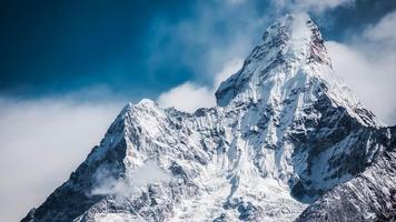 Mountain Wallpapers постер