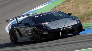 Racing Lamborghini Car Wallpaper Screenshot 3