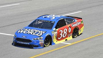 NASCAR Car Wallpapers Screenshot 1