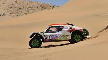 Desert Rally Wallpaper Screenshot 1