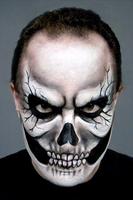 Halloween Makeup Ideas For Men screenshot 2
