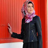 برنامه‌نما Modern Turkish Hijab 2018 عکس از صفحه