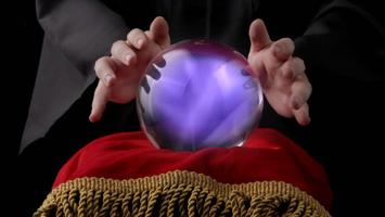 Real fortune teller & Crystal ball penulis hantaran