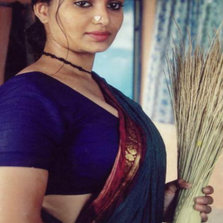 Padosan reeta bhabhi ke hot saree photos - Antarvasna 