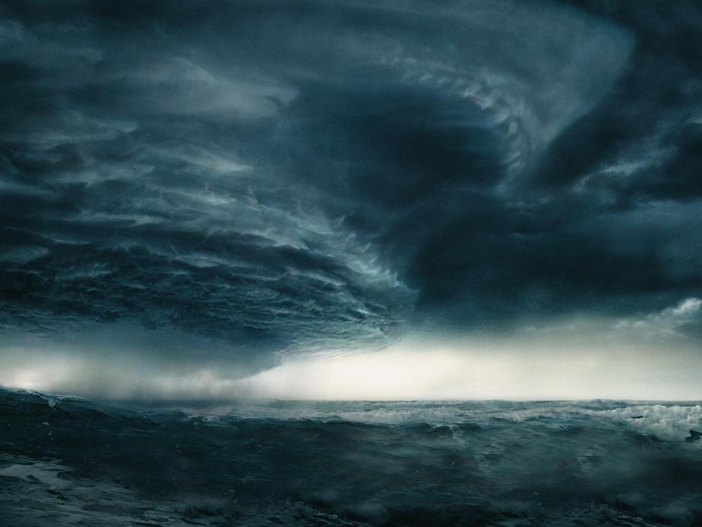 Storm. Торнадо в Бермудском треугольнике. Шторм. Море шторм. Шторм в океане.