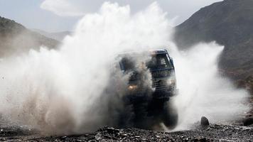 Dakar Trucks Rally Wallpaper скриншот 3