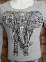 Elefante Playera Gris RA poster