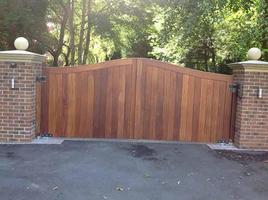 Wooden Gates syot layar 1