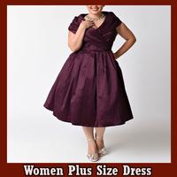 Women Plus Size Dress الملصق