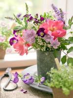 wonderful flower arrangements পোস্টার