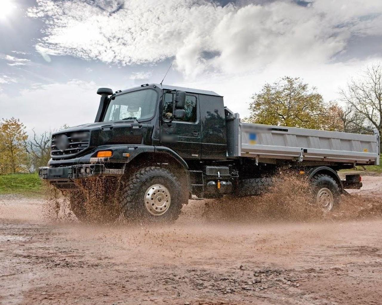 Mercedes Zetros 1833а