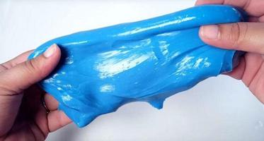 Easy Ways to Make Slime الملصق