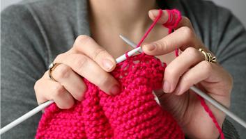 Knitting and Crochet پوسٹر