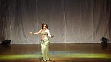 Sensual Belly Dance Screenshot 1