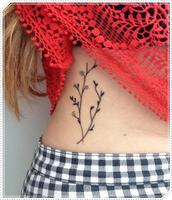 Girly Plant Tattoo Idea for Women تصوير الشاشة 1