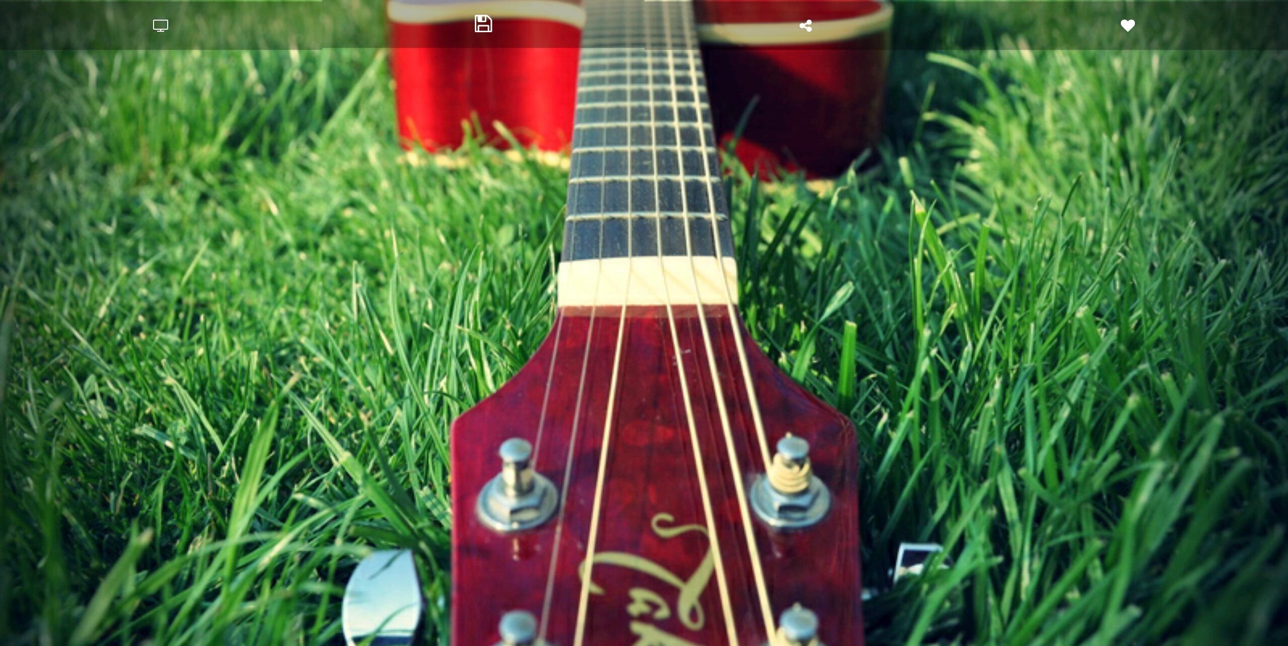 Сыграть на гитаре в траве. Гитара. Гитара на природе. Акустическая гитара в природе. Гитара обои.