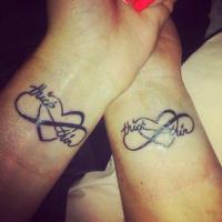 Couple Tattoos पोस्टर