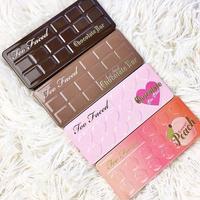 Too Faced Cosmetics โปสเตอร์