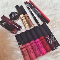 NYX Cosmetics ポスター