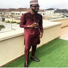 Nigerian Men Native Styles.-icoon