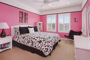 Pink Bedrooms Ideas ~ New Affiche